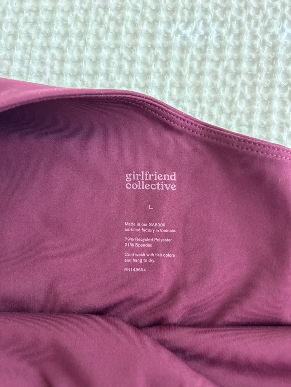 Girlfriend Collective Plum One Shoulder Sports Bra - Picture 3 of 3